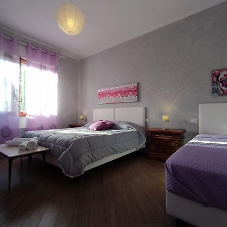 B&B Villa La Bouganville Camaiore Rom bilde