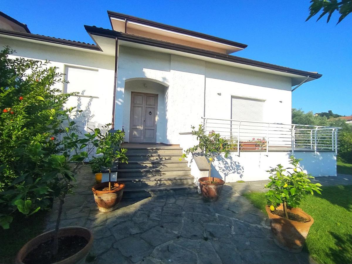 B&B Villa La Bouganville Camaiore Eksteriør bilde