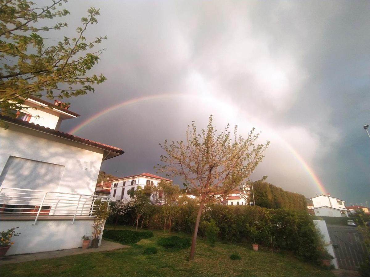 B&B Villa La Bouganville Camaiore Eksteriør bilde