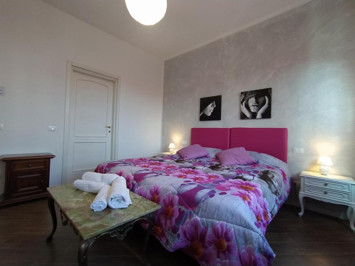 B&B Villa La Bouganville Camaiore Rom bilde