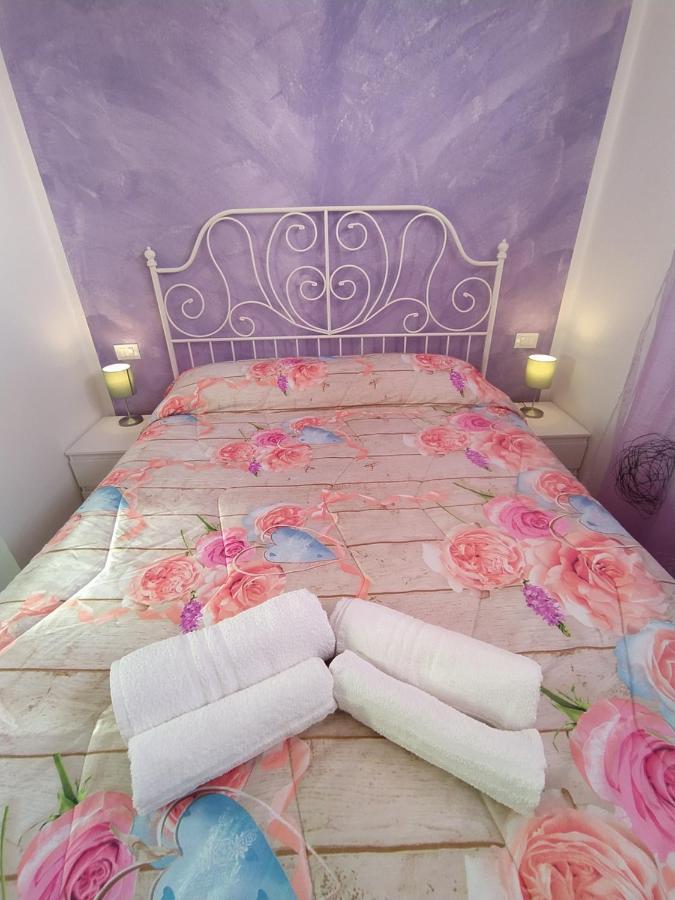 B&B Villa La Bouganville Camaiore Rom bilde