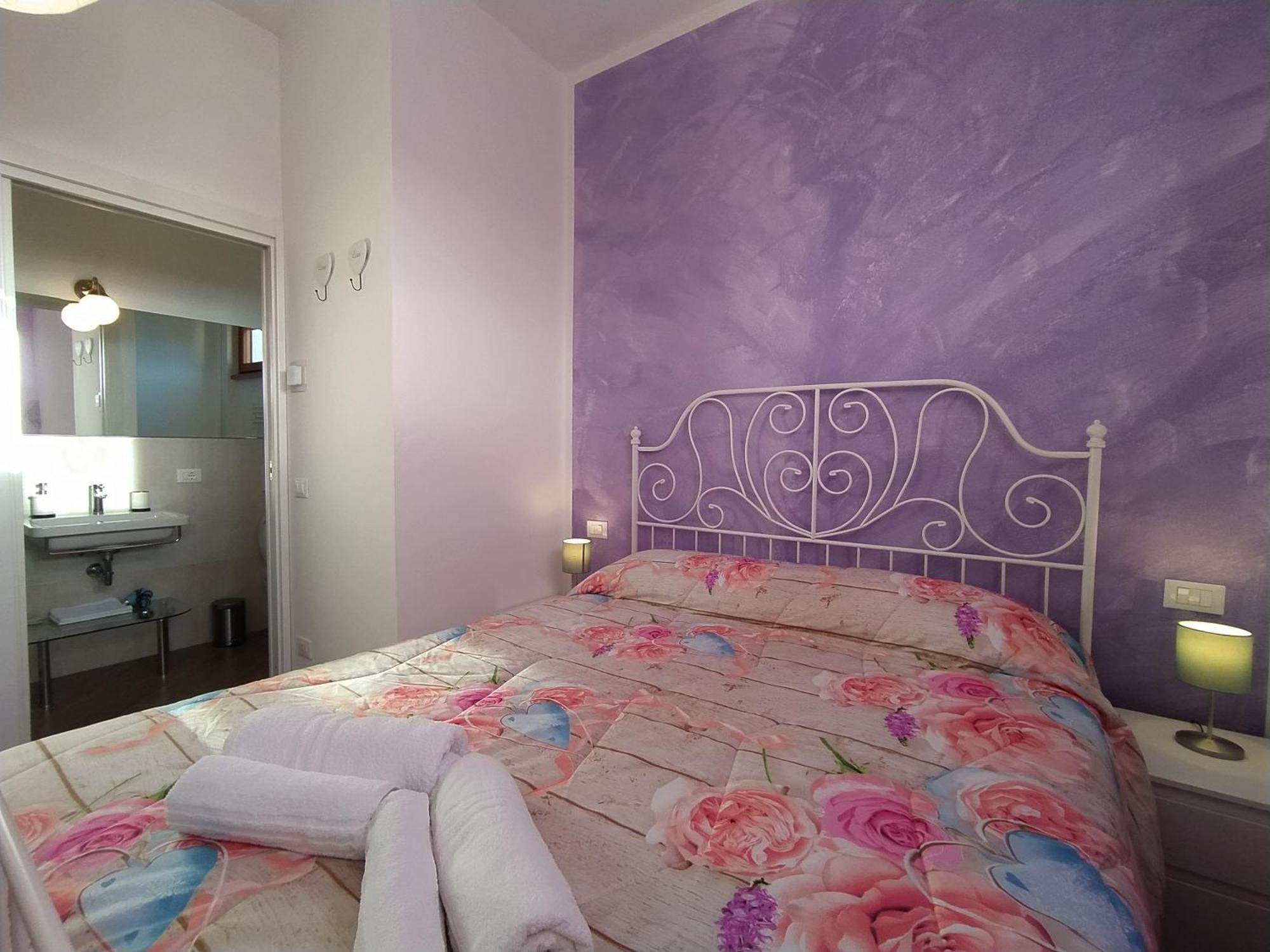 B&B Villa La Bouganville Camaiore Rom bilde