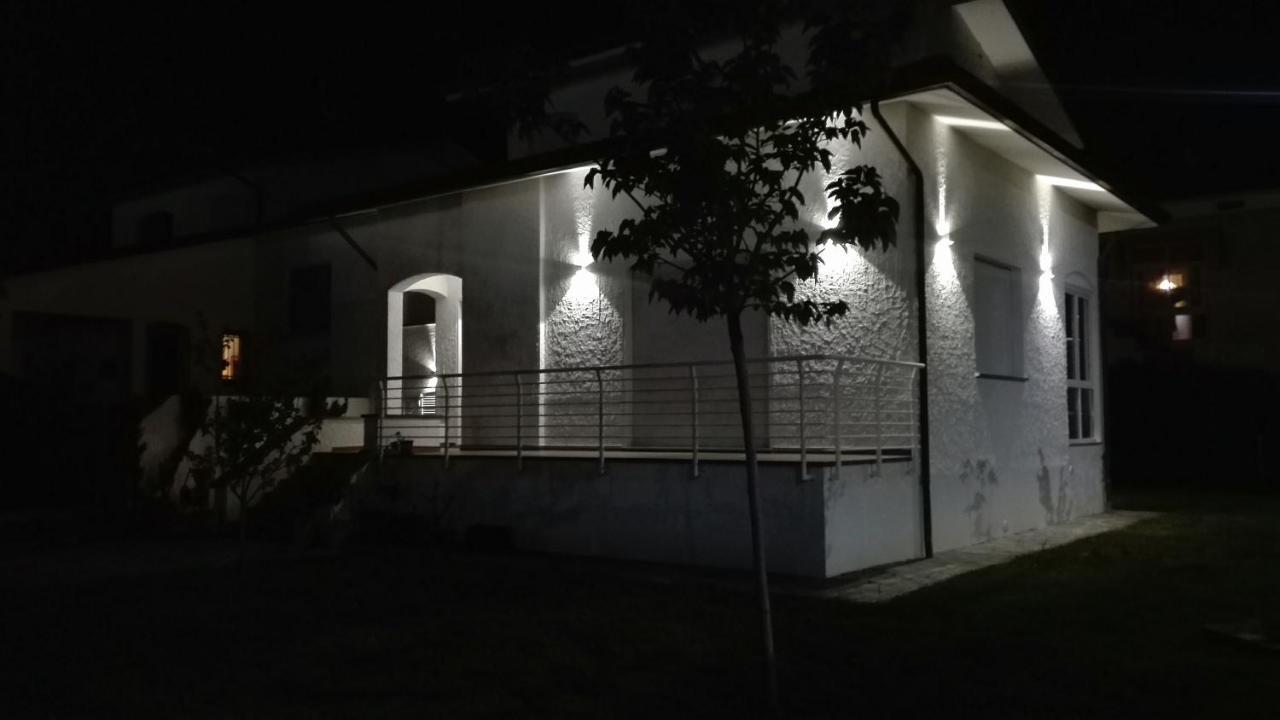 B&B Villa La Bouganville Camaiore Eksteriør bilde